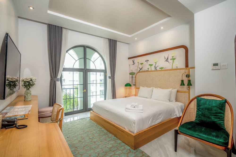 misaki hotel by sazi