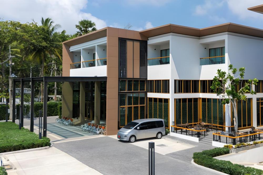 bella nara phuket naiyang beach