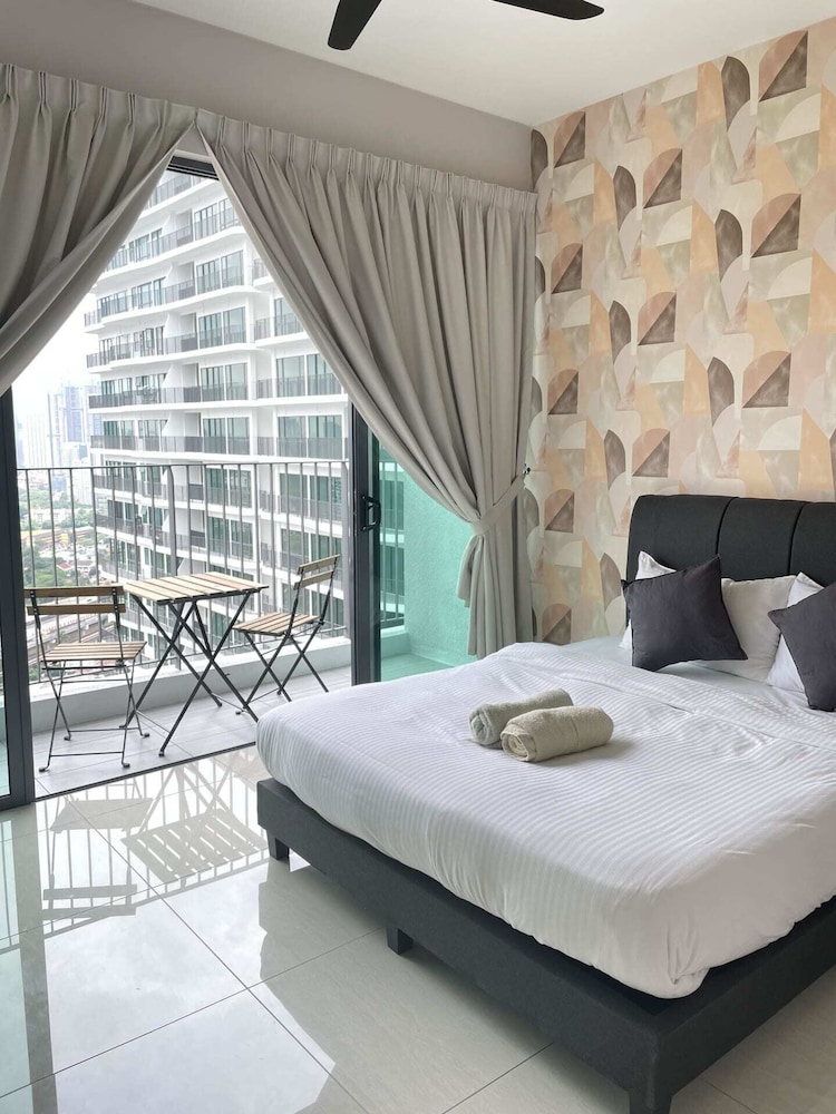 datum jelatek by plush