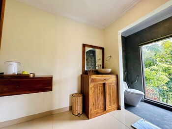 green coco suite