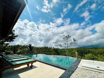 green coco suite