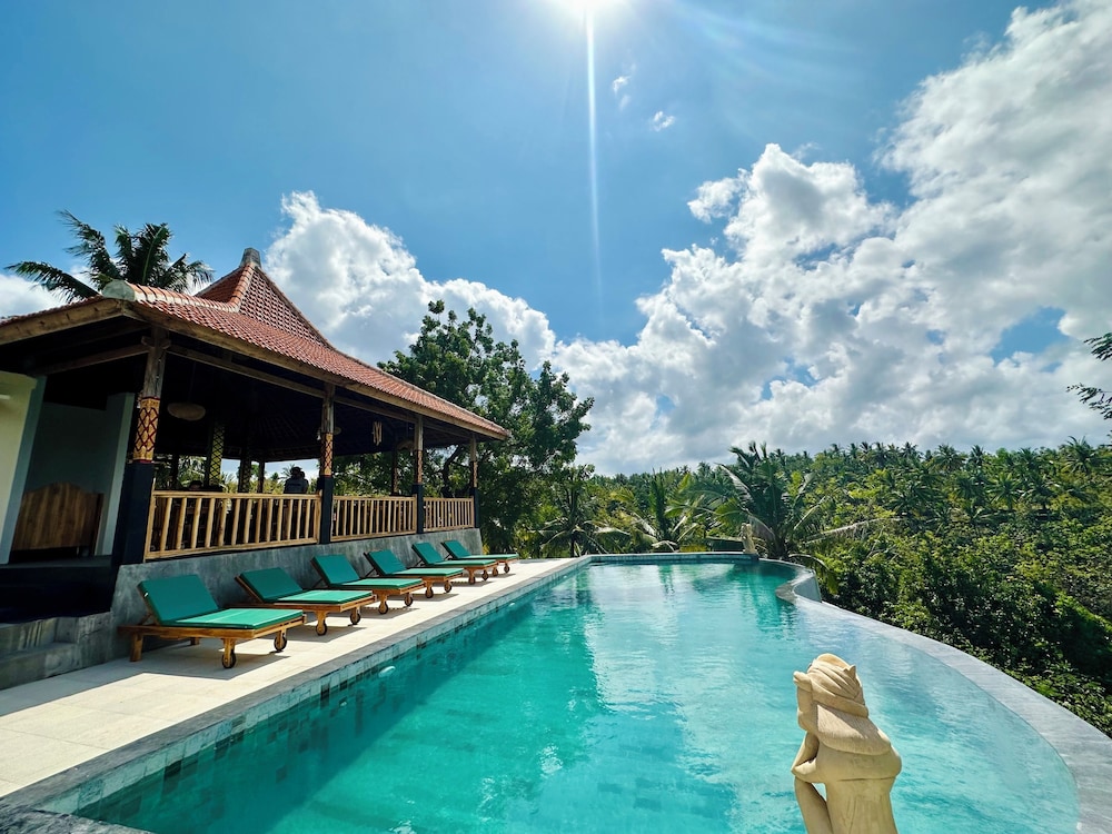 green coco suite