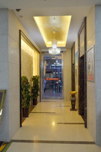 yiwu yuejia business hotel