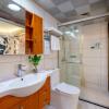 yiwu yuejia business hotel