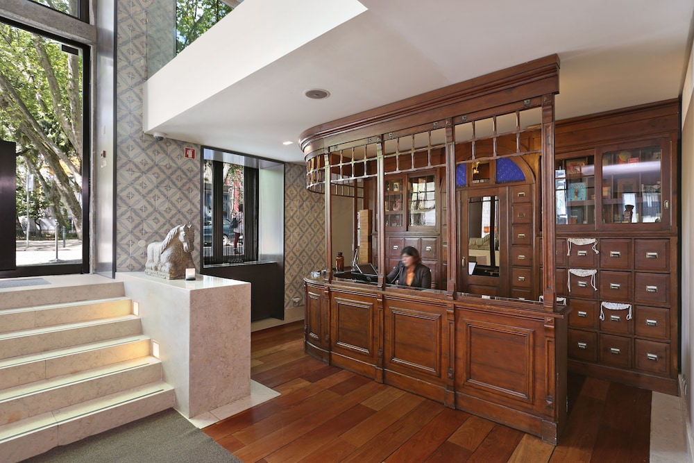 Heritage Avenida Liberdade, A Lisbon Heritage Collection,Bairro Alto>>Almada,4 star