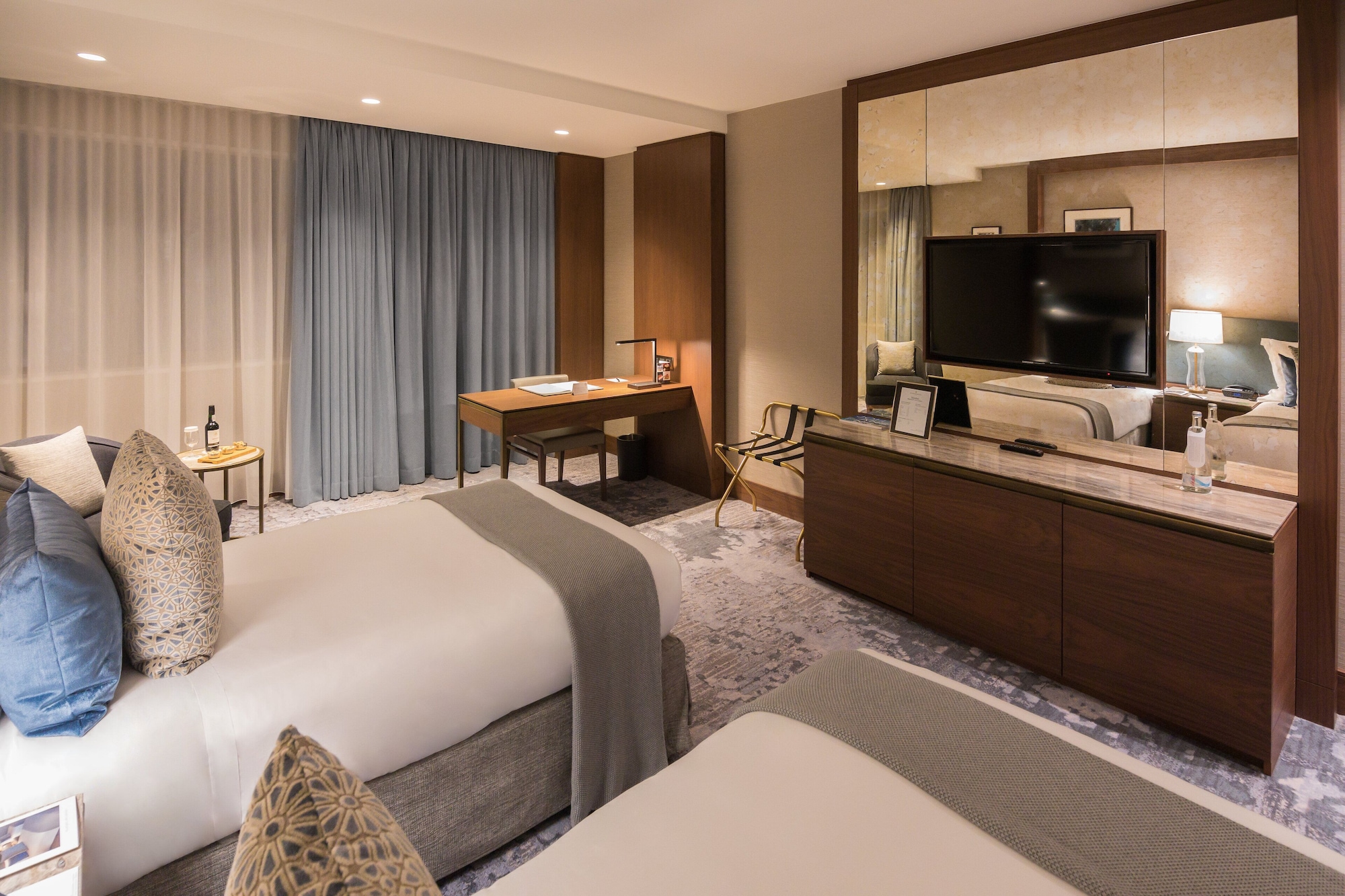 intercontinental lisbon by ihg