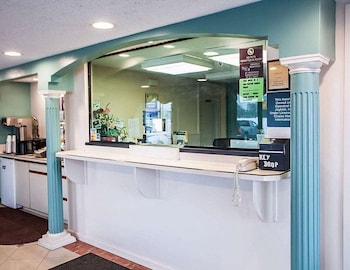Express Inn -Rahway,1650 U.S. 1,2 star