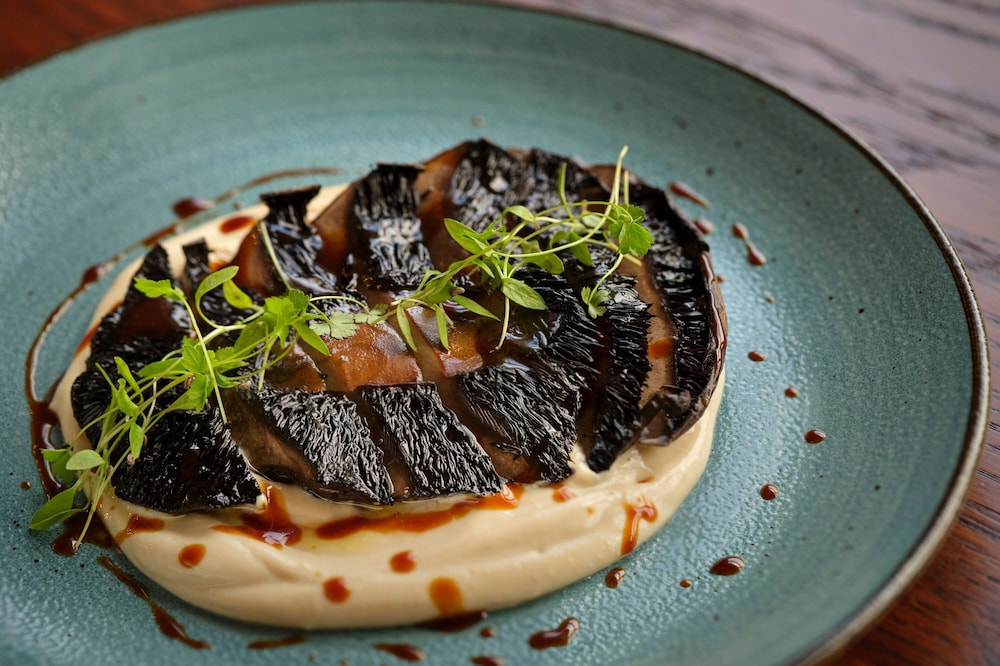 the reach at piccadilly manchester a tribute portfolio hotel