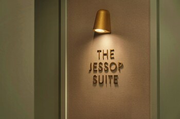 the reach at piccadilly manchester a tribute portfolio hotel