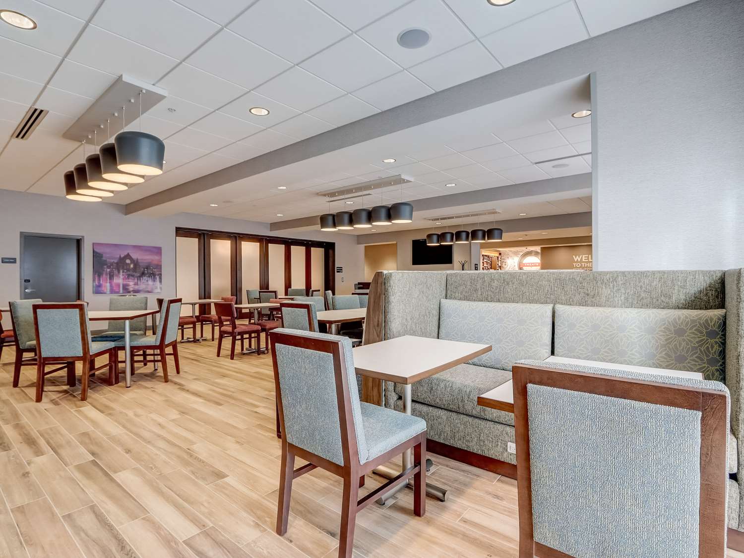 hampton inn and suites cincinnati midtown rookwood