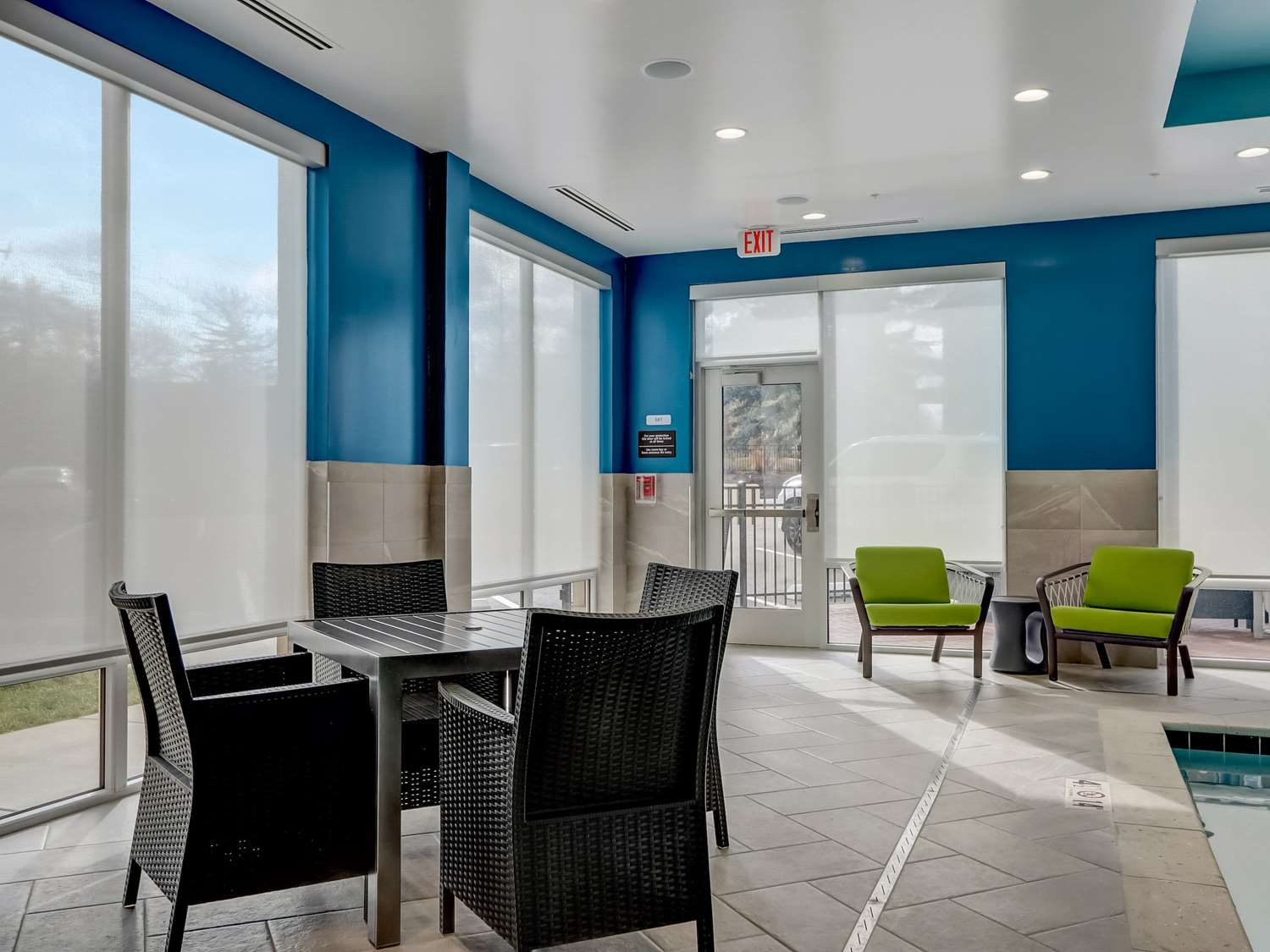 hampton inn and suites cincinnati midtown rookwood
