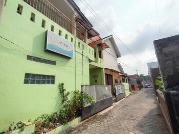 homestay kingkost at nanda