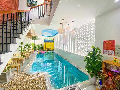 mint hoi an villa