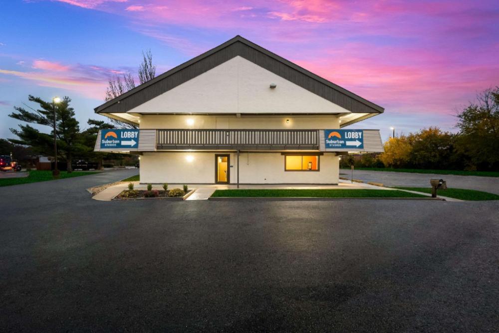 suburban studios peoria