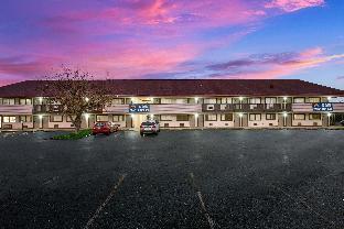 suburban studios peoria