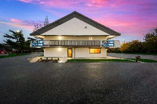 suburban studios peoria