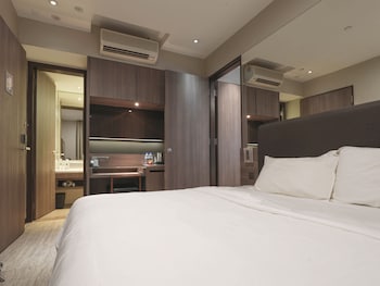 amrise hotel kitchener