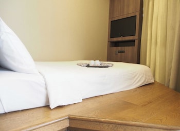 amrise hotel kitchener
