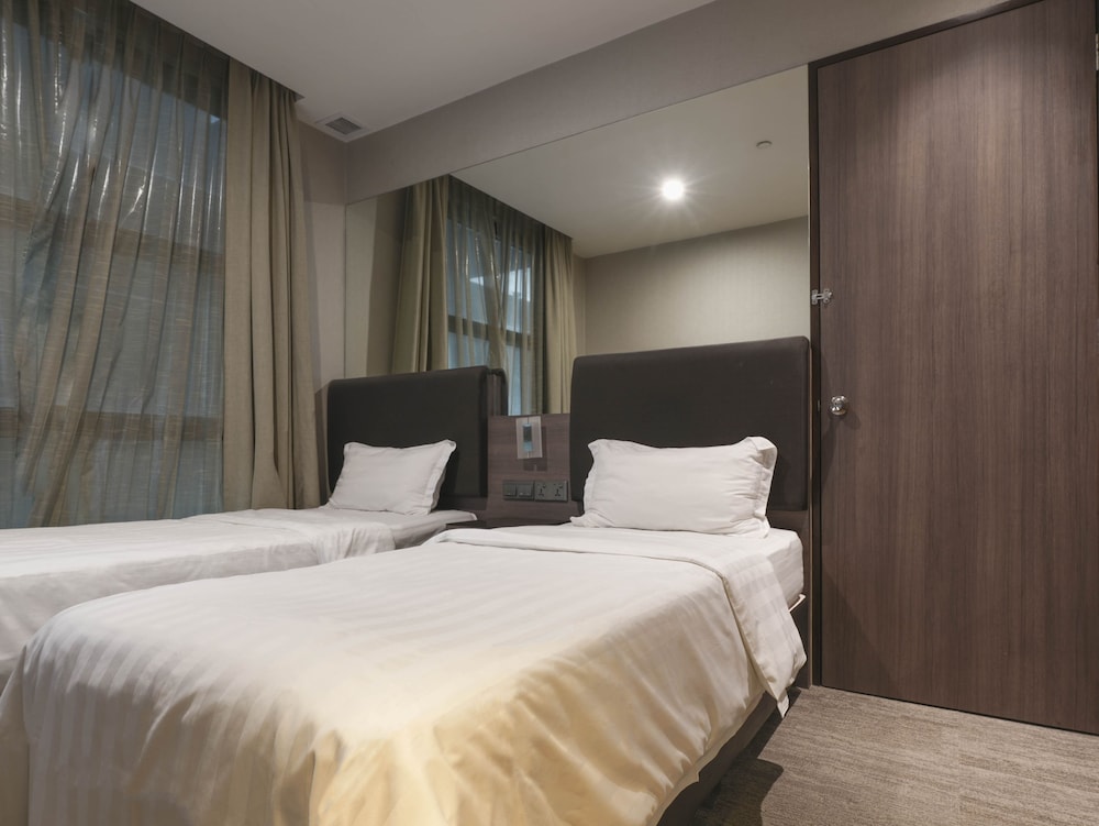 amrise hotel kitchener