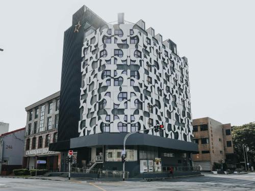 amrise hotel kitchener