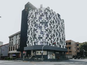 amrise hotel kitchener