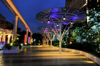 the shore hotel and residences by la vista