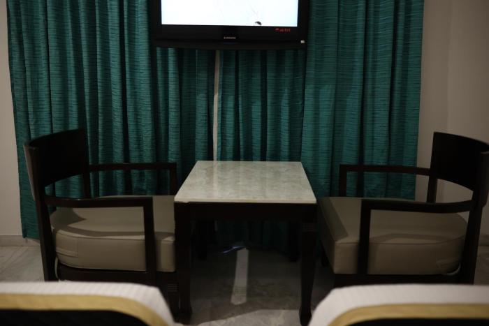 hotel saratharajans