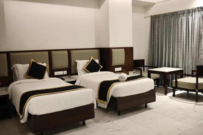 hotel saratharajans