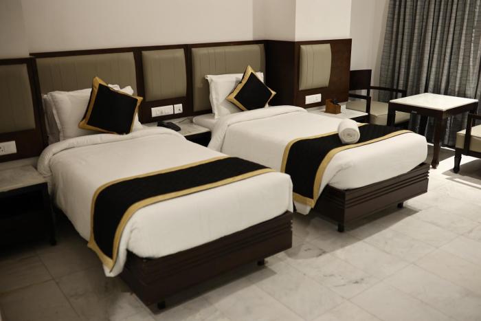 hotel saratharajans
