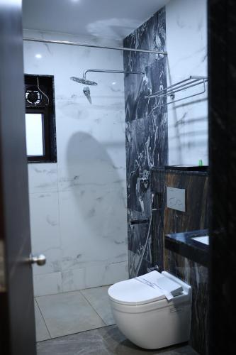 hotel saratharajans