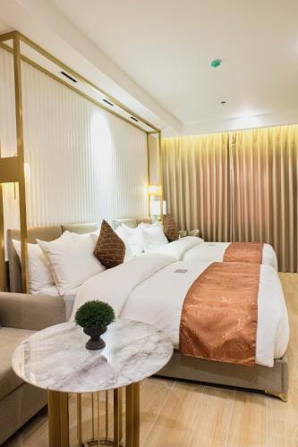 uma hotel and residences