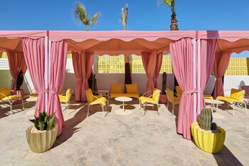 los felices ibiza adults only