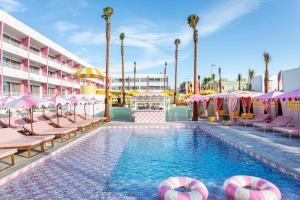 los felices ibiza adults only