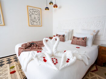 riad nelia