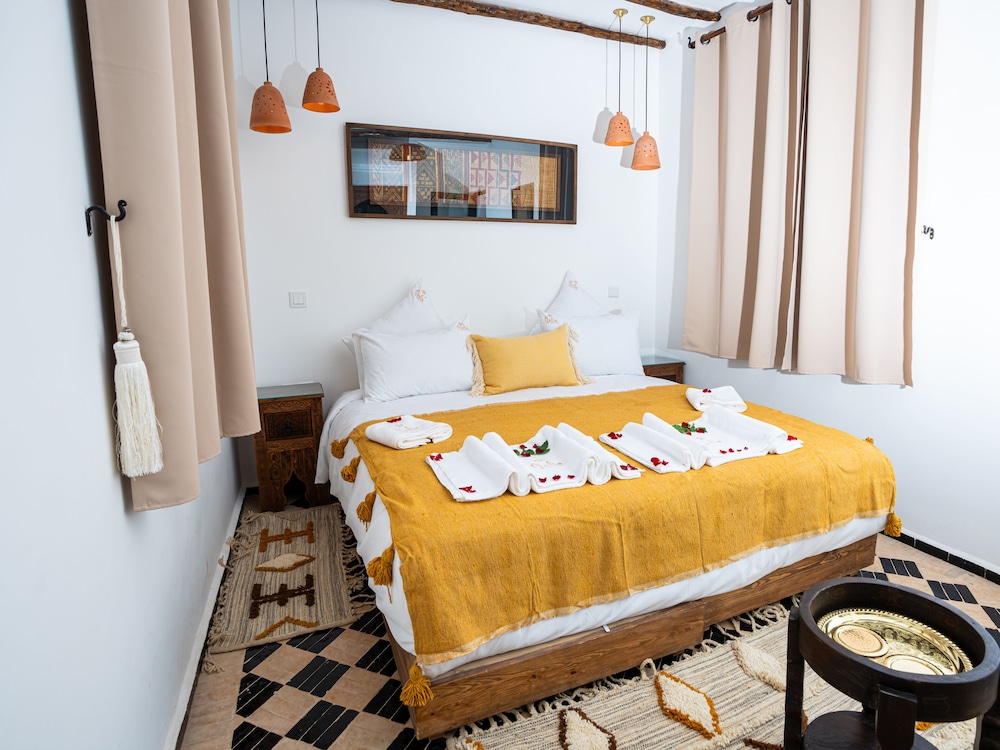 riad nelia