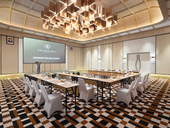 golden hill by golden tulip