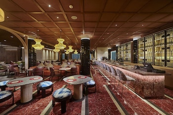 golden hill by golden tulip