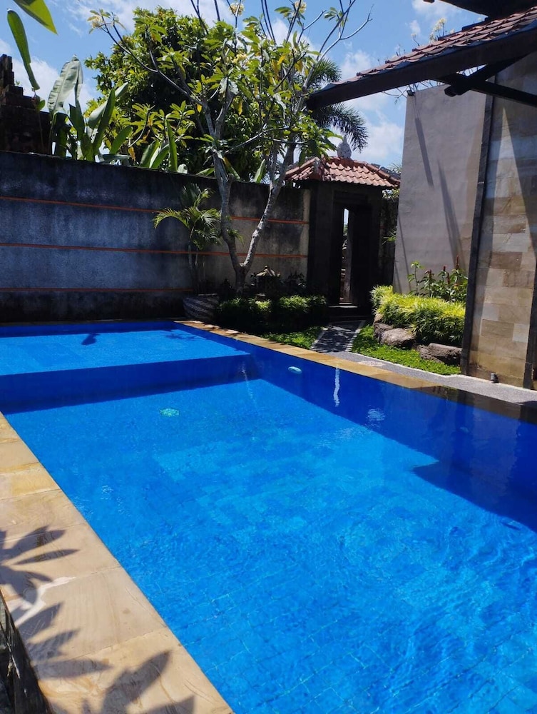 kartika dahayu villa