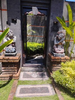 kartika dahayu villa