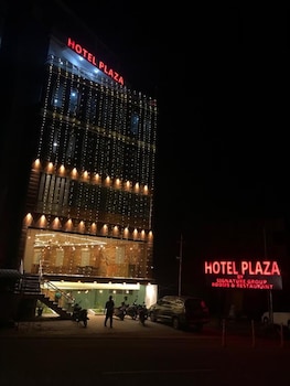 hotel plaza airport zone