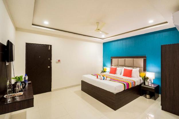 hotel plaza airport zone