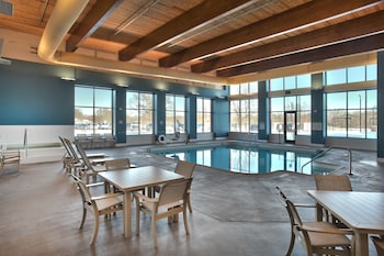 Walker's Bluff Casino Resort,Carterville>>Carbondale,4.5 star