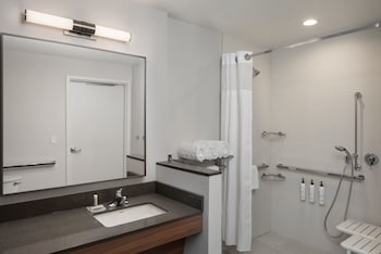 fairfield inn and suites by marriott huntsville redstone gateway