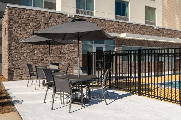 fairfield inn and suites by marriott huntsville redstone gateway