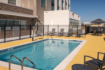 fairfield inn and suites by marriott huntsville redstone gateway