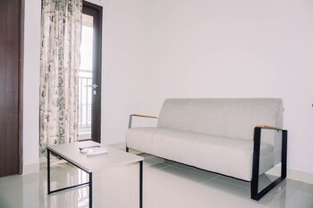 comfort and homey 2br at transpark bintaro apartment