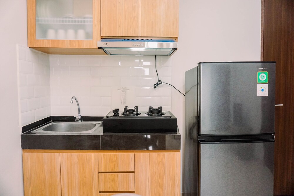 comfort and homey 2br at transpark bintaro apartment