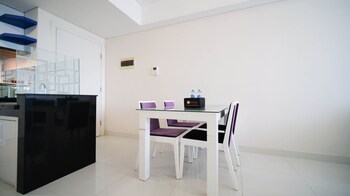 strategic and spacious 2br apartment at trillium residence