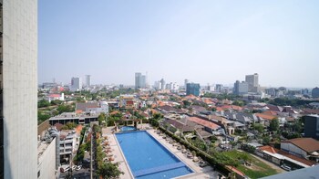 strategic and spacious 2br apartment at trillium residence