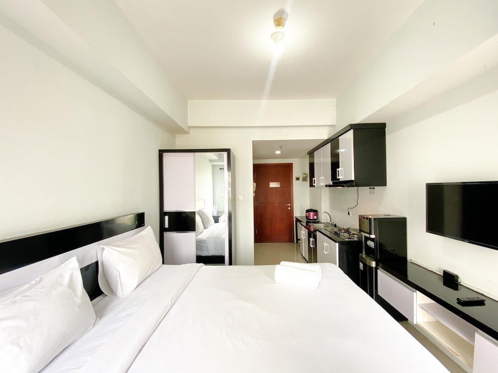 best deal and cozy studio tamansari mahogany karawang apartment